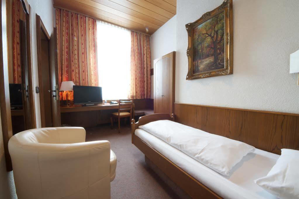 Kubler Stars Hotel Karlsruhe Eksteriør billede